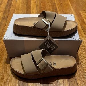 Papillio Birkenstock Almina Sandcastle Leather Narrow Womens US 9 WD